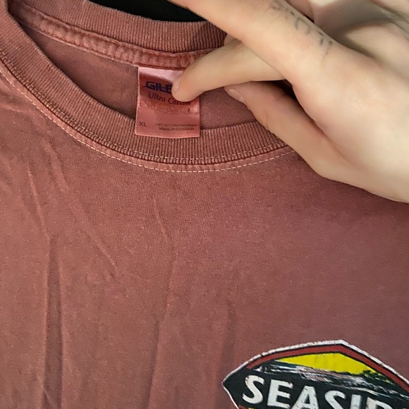 Seaside Red Tee - Picture 2 of 3